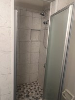 2550 Reese Lake Cir in Memphis, TN - Building Photo