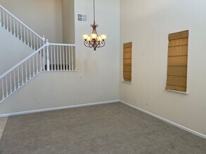 417 Leighton Ct in Roseville, CA - Building Photo - Building Photo