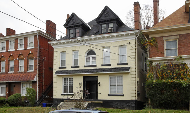 202 Stratford Ave in Pittsburgh, PA - Building Photo - Building Photo