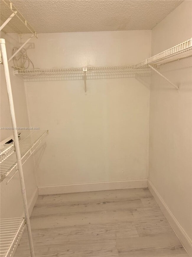 property at 9539 Boca Cove Cir