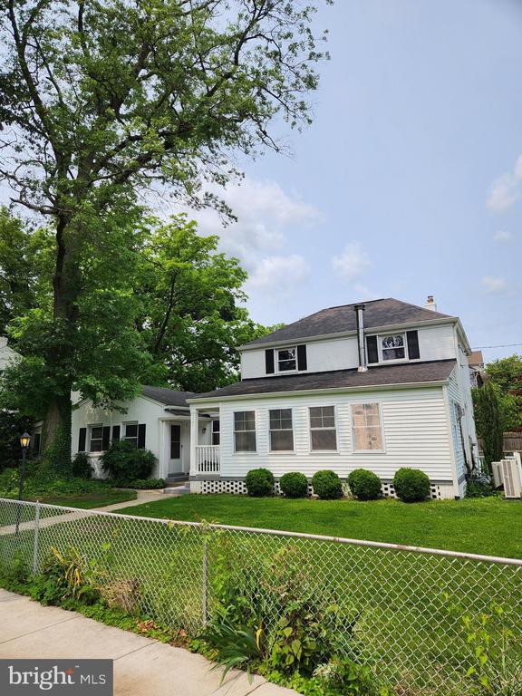 property at 4301 Kentbury Dr