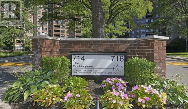 716 The West Mall in Toronto, ON - Building Photo - Building Photo