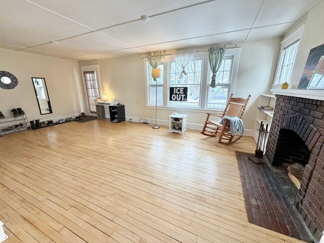 property at 281 S Winooski Ave