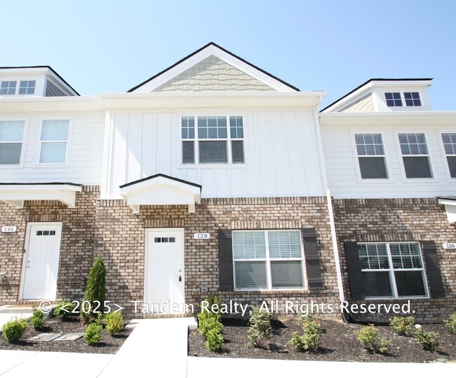 property at 128 Dry Creek Commons Dr