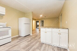 2109 S Hoyt Ave in Muncie, IN - Building Photo - Building Photo