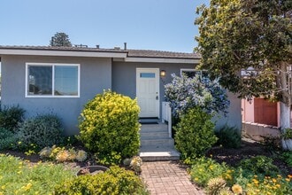 902 Pecho St in Morro Bay, CA - Building Photo - Building Photo