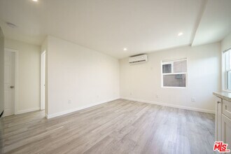 231 E 85th St in Los Angeles, CA - Building Photo - Building Photo