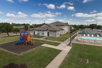 Chesterfield Village in Springfield, MO - Building Photo - Building Photo