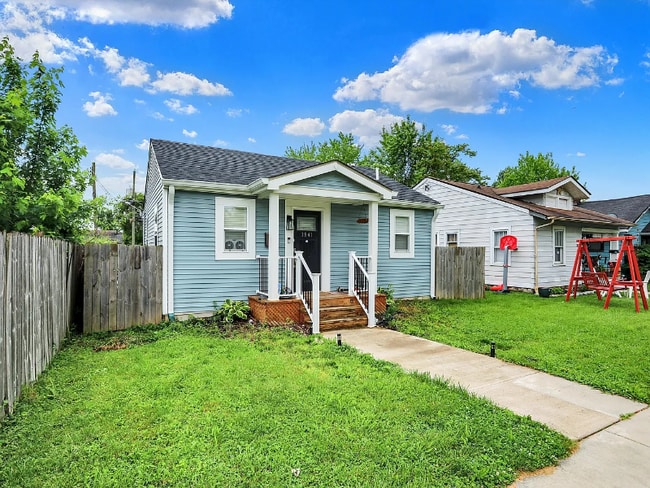 property at 1641 Iowa St