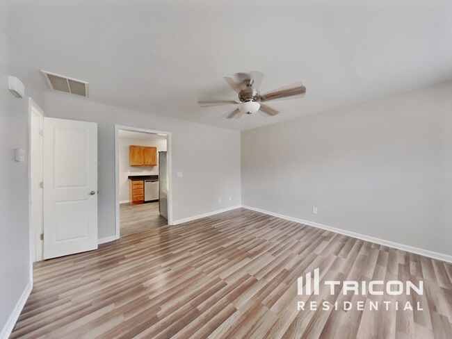131 Drewsbury Dr in Greensboro, NC - Building Photo - Building Photo