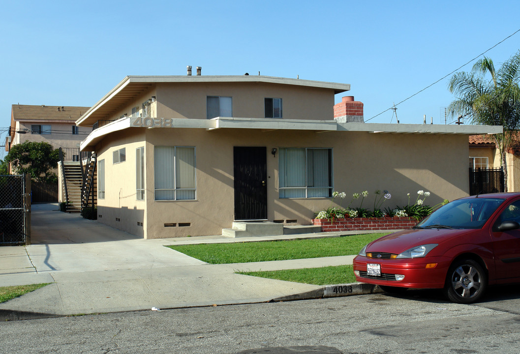 4038 W 136th St in Hawthorne, CA - Foto de edificio