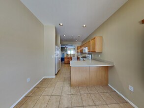 1110 E Mt Shibell Dr in Sahuarita, AZ - Foto de edificio - Building Photo