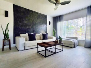 1440 NW 7th Terrace in Fort Lauderdale, FL - Building Photo - Building Photo