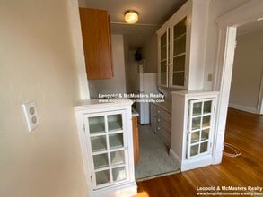 239 Kelton St, Unit 18 in Boston, MA - Foto de edificio - Building Photo