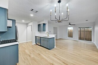 9803 Aberdeen Way in Austin, TX - Building Photo - Building Photo