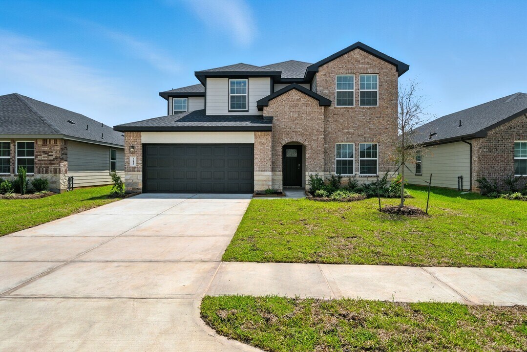 30423 Brixton Village St in Fulshear, TX - Building Photo