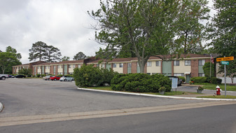 Pine Shore Apartments