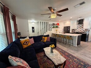 2626 Baxter Dr in Austin, TX - Building Photo - Building Photo