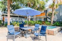 Turtle Pointe Apartments photo'