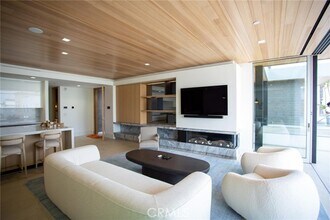 110 22nd St in Newport Beach, CA - Building Photo - Building Photo