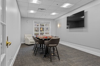 200 Fountain in New Haven, CT - Building Photo - Interior Photo