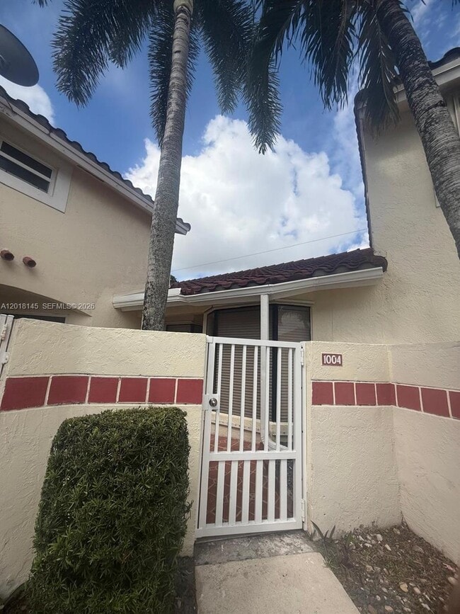 property at 1004 San Remo Cir