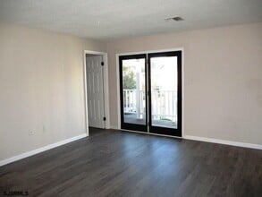 14 Galleon Ct in Atlantic City, NJ - Building Photo - Building Photo