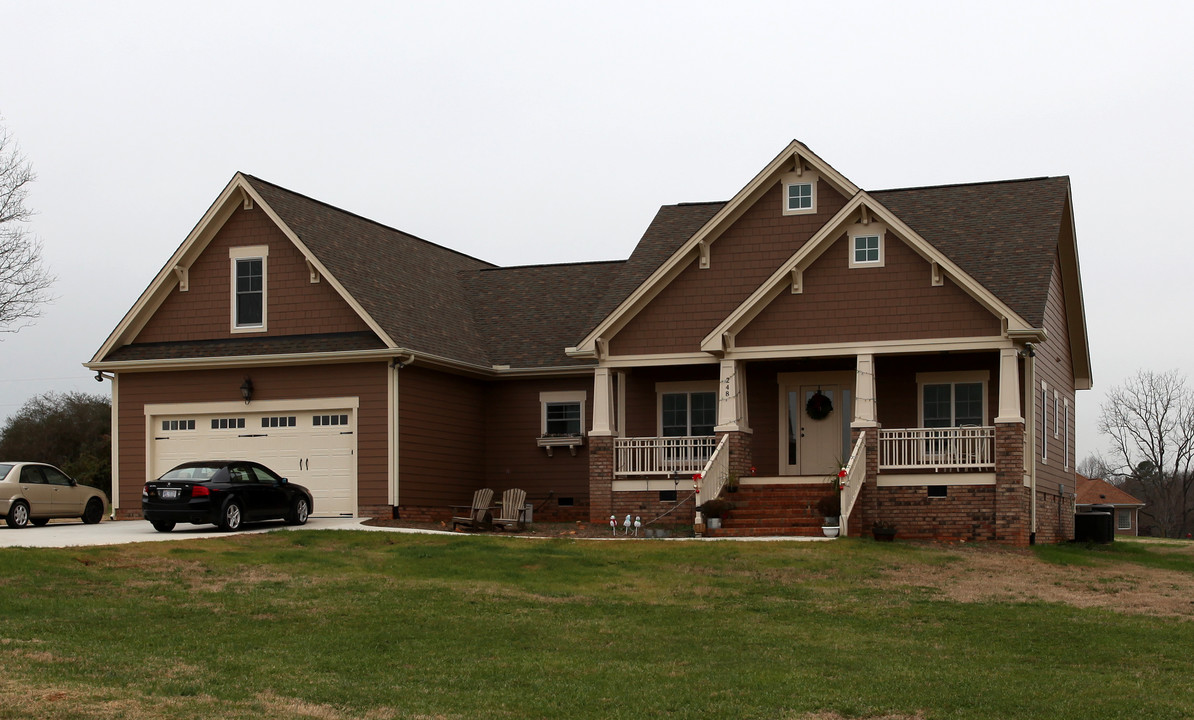 248 Shambley Meadows Dr in Pittsboro, NC - Building Photo