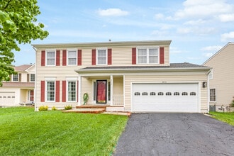8010 Old Parsonage Ct in Alexandria, VA - Building Photo - Building Photo