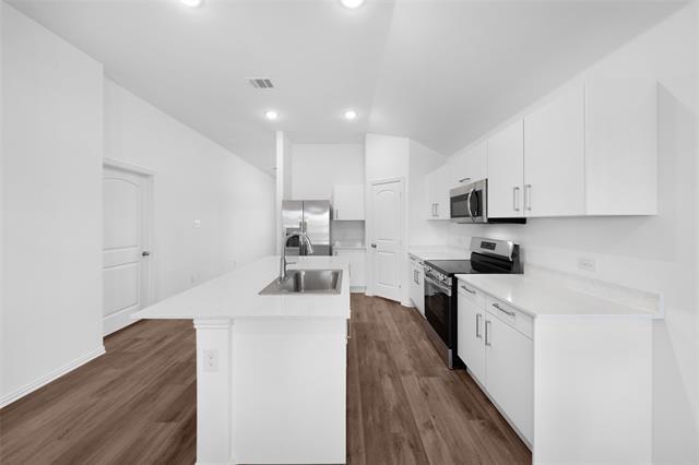 218 Knoll Pines Drive in Terrell, TX - Building Photo - Building Photo
