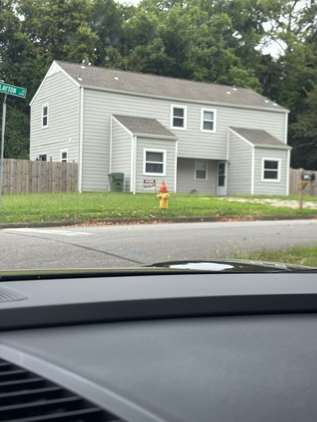 property at 2711 Clayton Dr NW
