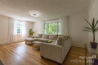 516 W King St in Kings Mountain, NC - Building Photo - Building Photo