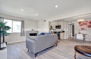 17071 Oak Ln in Huntington Beach, CA - Building Photo