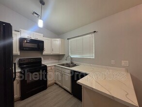 12537 N 83rd Dr in Peoria, AZ - Building Photo - Building Photo