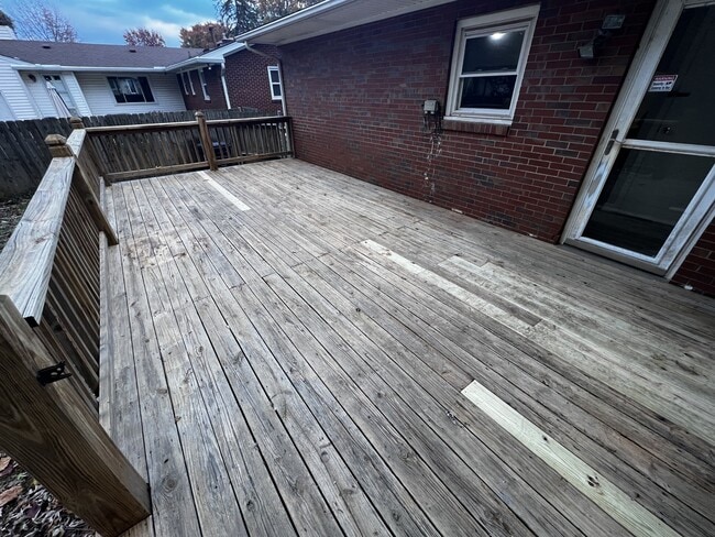 3445 Allison Way in Louisville, KY - Building Photo - Building Photo