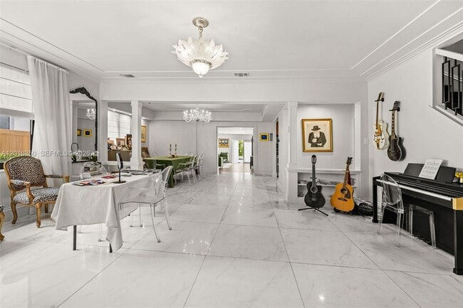 property at 3420 Sheridan Ave