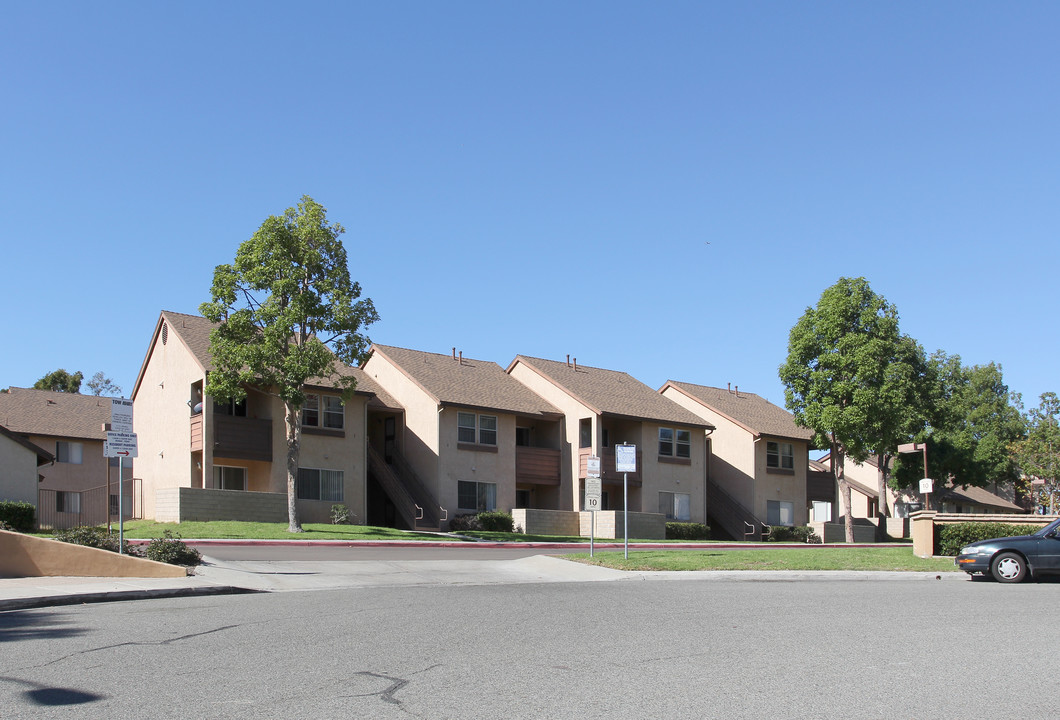 University Canyon West in San Diego, CA - Building Photo