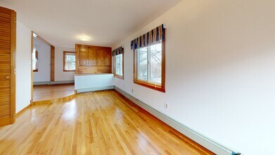 66 Sagamore Ave, Unit 2 in Winthrop, MA - Building Photo - Building Photo