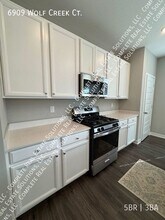 6909 Wolf Crk Ct in Whitestown, IN - Building Photo - Building Photo