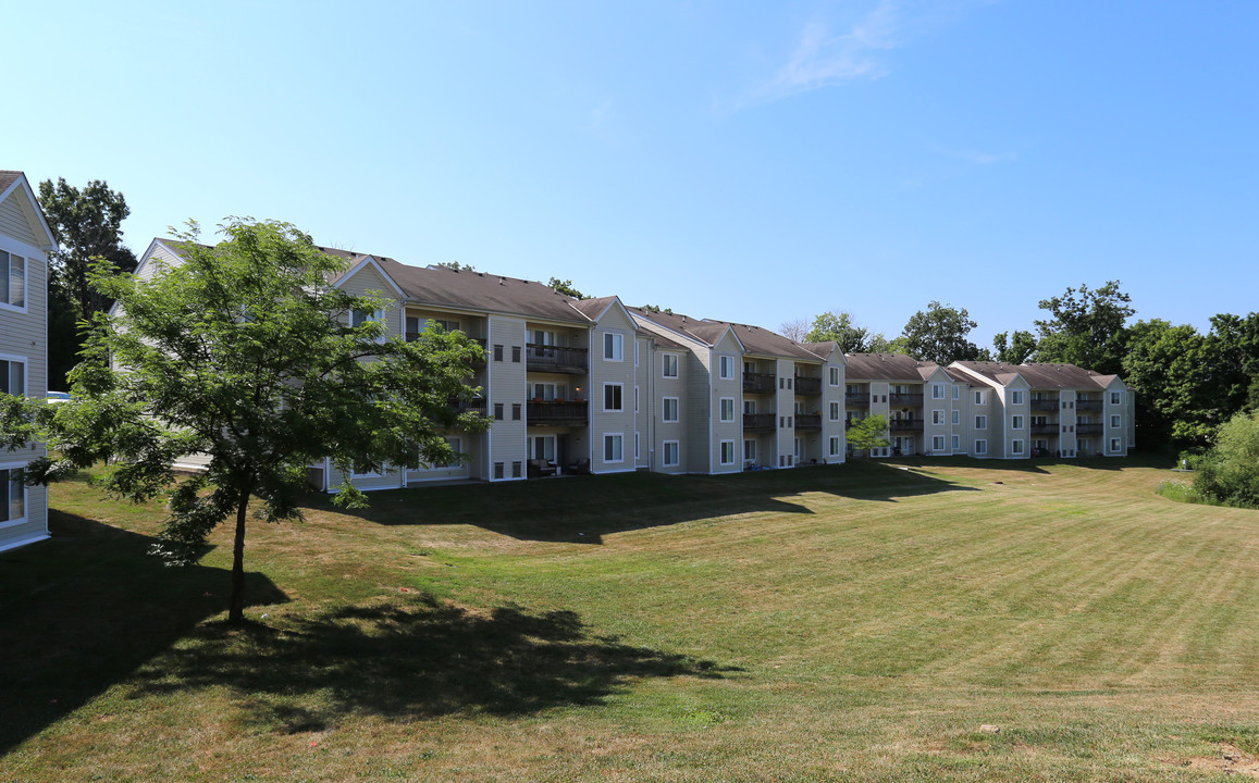 Oxford Hills Apartments in Taylor Mill, KY - Foto de edificio