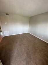1006 Salisbury St in Kernersville, NC - Building Photo - Building Photo