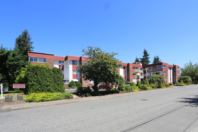 Elmwood Manor in Abbotsford, BC - Building Photo - Primary Photo