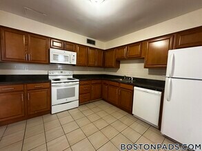 801 Tremont St in Boston, MA - Building Photo - Building Photo