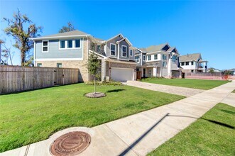 1419 Shaded Rock Dr in Missouri City, TX - Building Photo - Building Photo