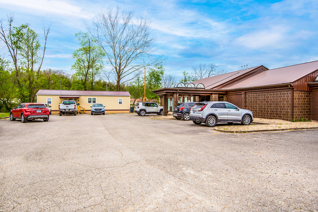 1376 Shopes Creek Rd in Ashland, KY - Building Photo