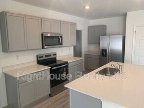 3425 Nettle Loop in Eustis, FL - Building Photo - Building Photo