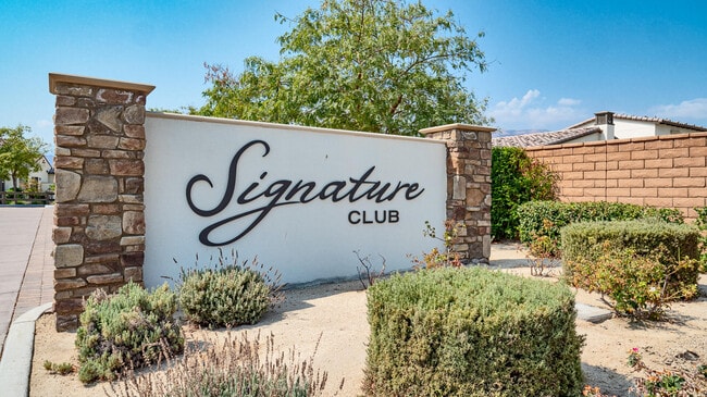 80450 Platinum Wy in La Quinta, CA - Foto de edificio - Building Photo