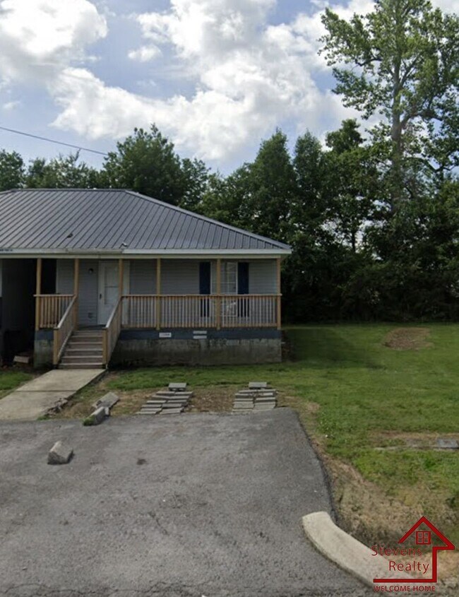 200 Dogwood Pointe Dr in McMinnville, TN - Building Photo - Building Photo