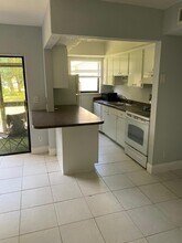 1195 NW 16th Ave in Boca Raton, FL - Building Photo - Building Photo