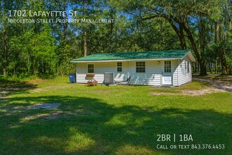 1702 Lafayette St in Beaufort, SC - Building Photo - Building Photo